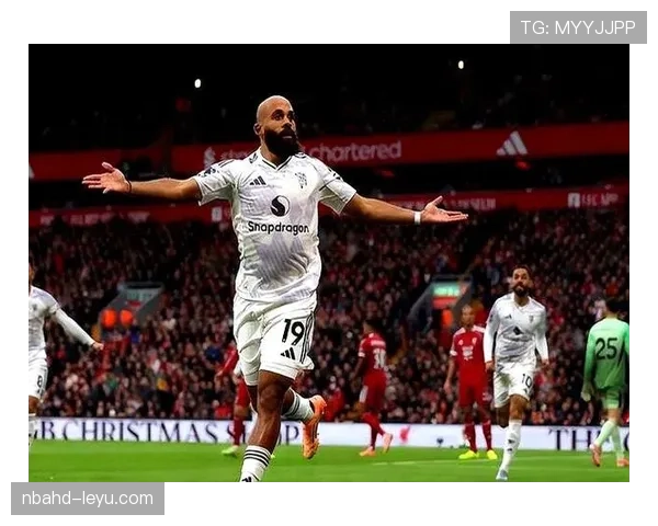 英超冷门迭爆:弱旅逆袭抢分搅乱争冠格局 英超冷门迭爆:弱旅逆袭抢分搅乱争冠格局