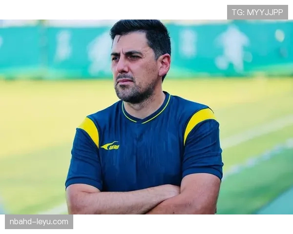 球队官宣新任主教练加盟，全力备战新赛季