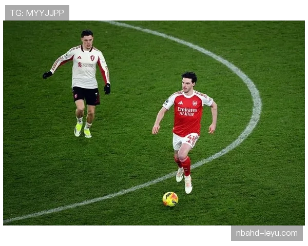 英超激战：争冠之路白热化，关键时刻将决定冠军归属